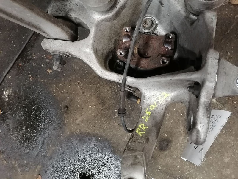 Passenger Right Rear Knuckle/Stub Fits 88-96 CORVETTE 1586103