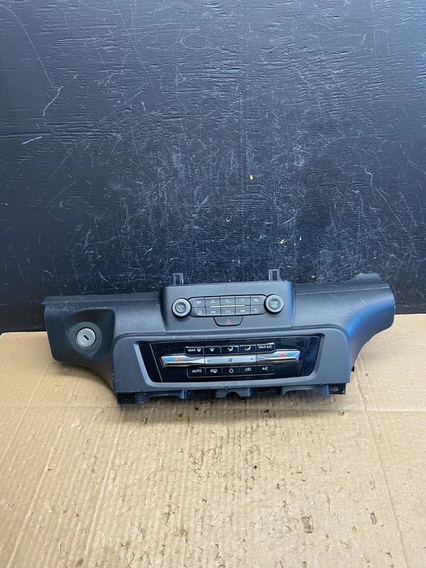 2020 to 2023 FordExplorer Radio Climate Control Panel Trim Oem AD1991 DG