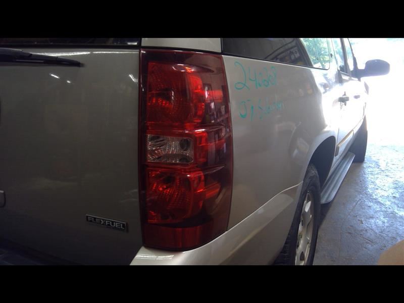 Passenger Right Tail Light Fits 07-14 SUBURBAN 1500 1381177