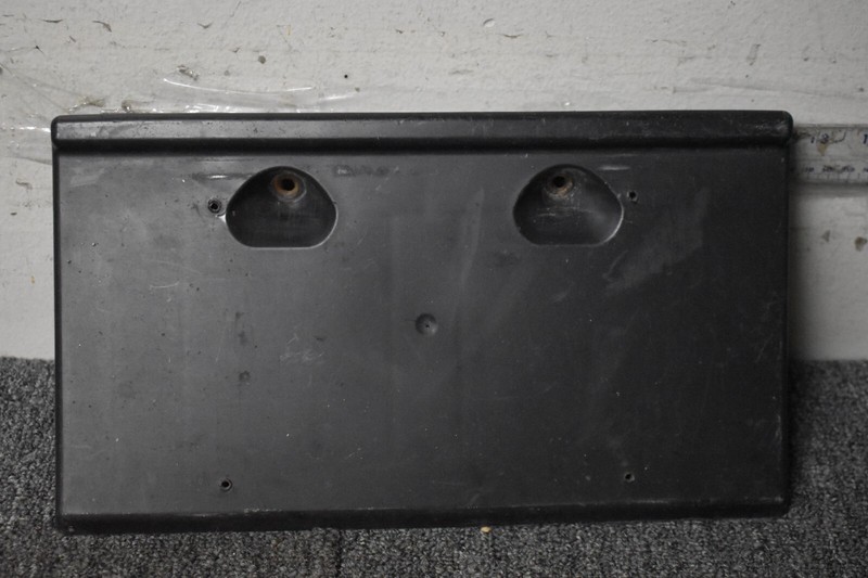 MASERATI FRONT LISCENSE PLATE BRACKET FACTORY OEM