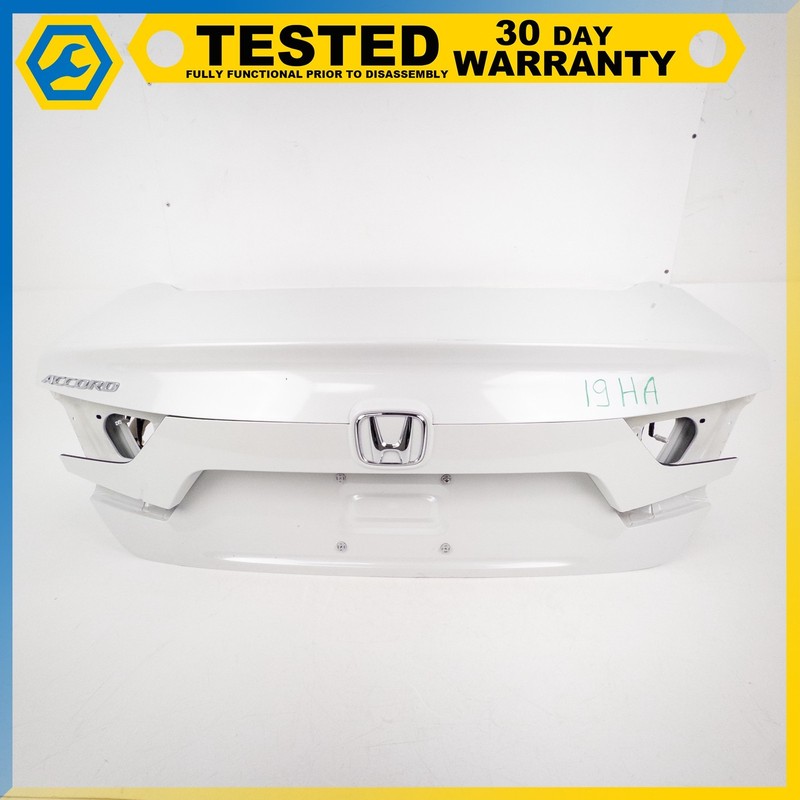 18-22 HONDA ACCORD REAR TRUNK LID COVER PANEL ASSEMBLY PLATINUM WHITE PEARL OEM