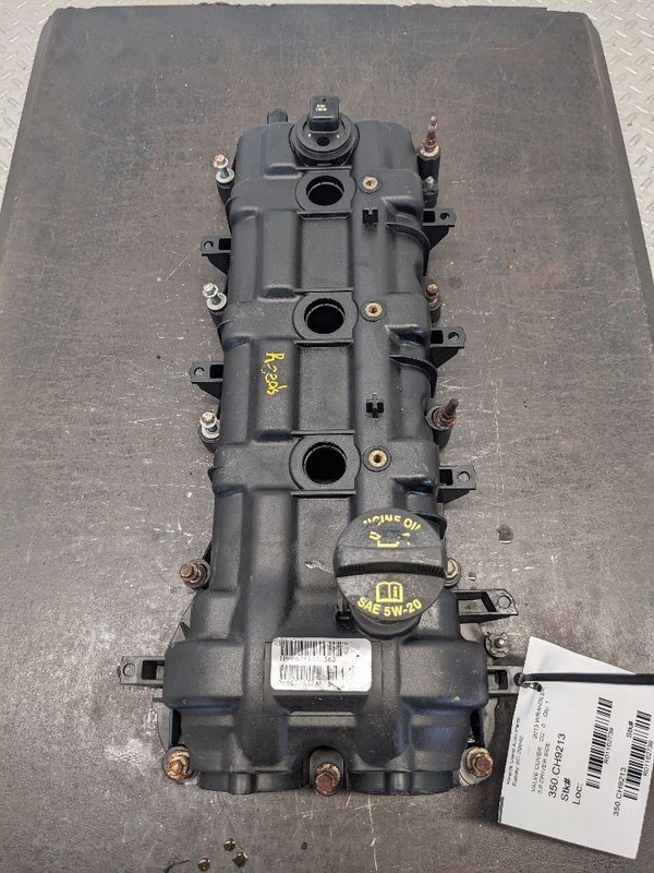2012-2017 WRANGLER Driver Left 3.6L Valve Cover 1162739