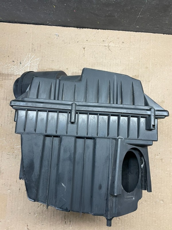 2013 2014 2015 Land Rover LR2 2.0L Air Filter Cleaner Box A9409 PS
