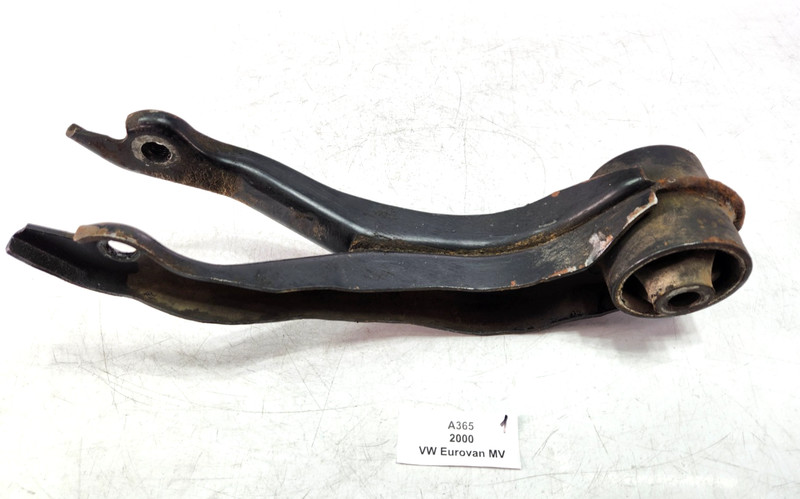 ✅ 99-03 OEM Volkswagen Eurovan MV Transmission Mount Bracket