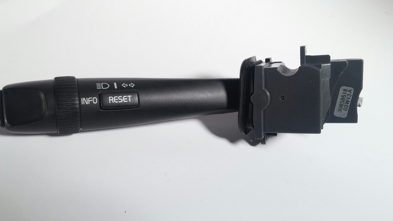 Black 04 VOLVO S60 S80 V70 XC70 XC90 Turn Signal Switch with30658618/30798606/