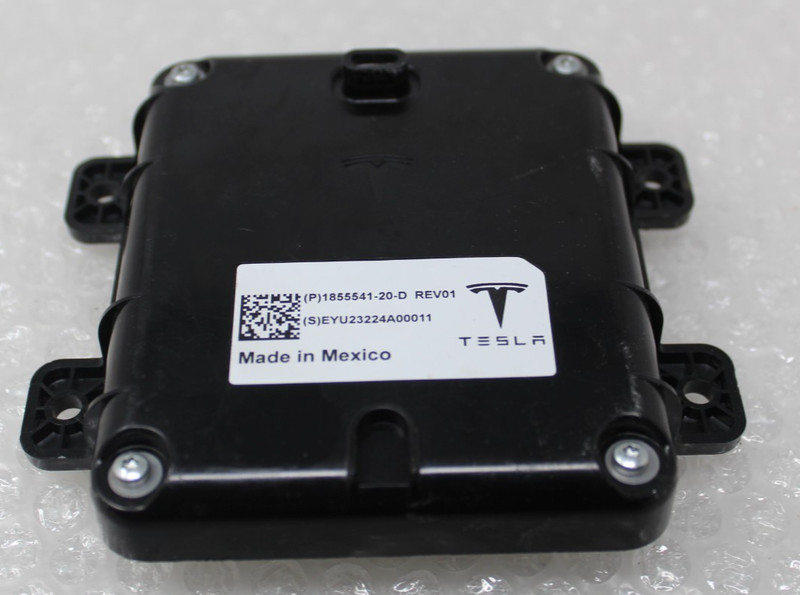 2024+ TESLA MODEL 3 LONG BODY Center Console USB Charger Control OEM 1855541-20-