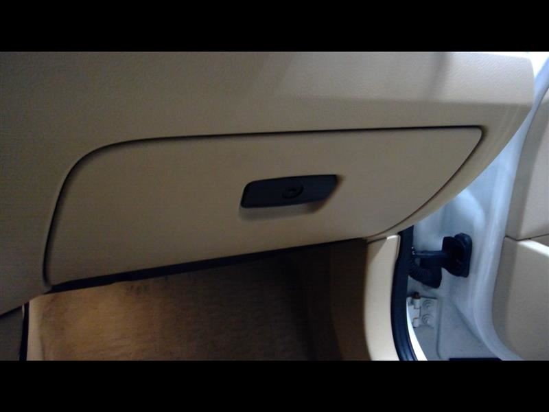 X12013 Glove Box 1030763