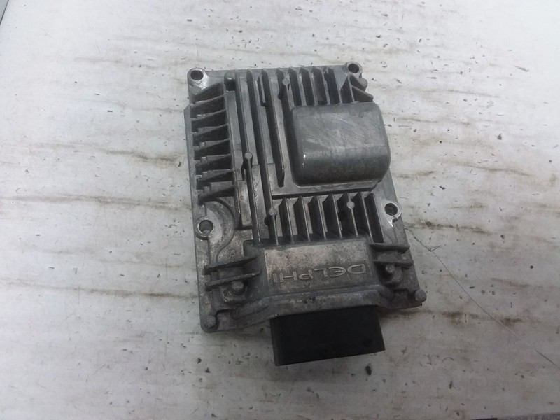 Fuel Injection Control Module 3.3L Fits 13-19 SANTA FE 39175-3C000