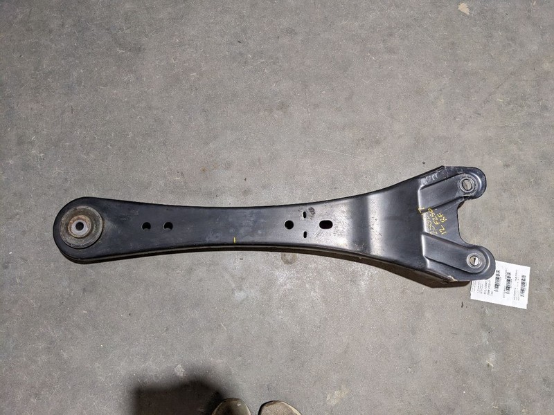 4WD Front Right Axle Radius Control Arm | Fits 2011-2016 Ford F250 F350 1178926