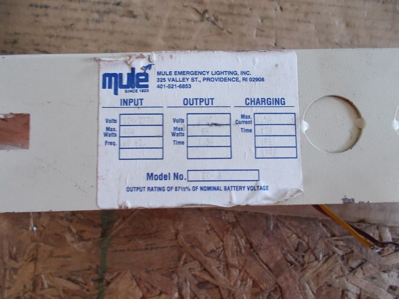 Mule Emergency Lighting Model EC-8 *FREE SHIPPING*