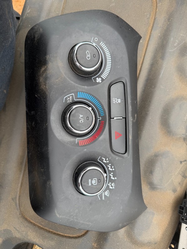 14-18 JEEP CHEROKEE OEM HEATER A/C AC HVAC CLIMATE CONTROL 5ZS93DX9AA
