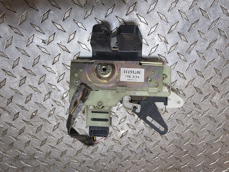 2001-2007 Volvo XC70 Declid Trunk Latch Assembly Tested Oem