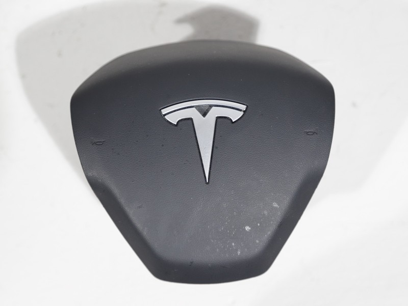 2017-2023 Tesla Model 3 Front Driver Steering Wheel Safety Airbag 1508347-00-C