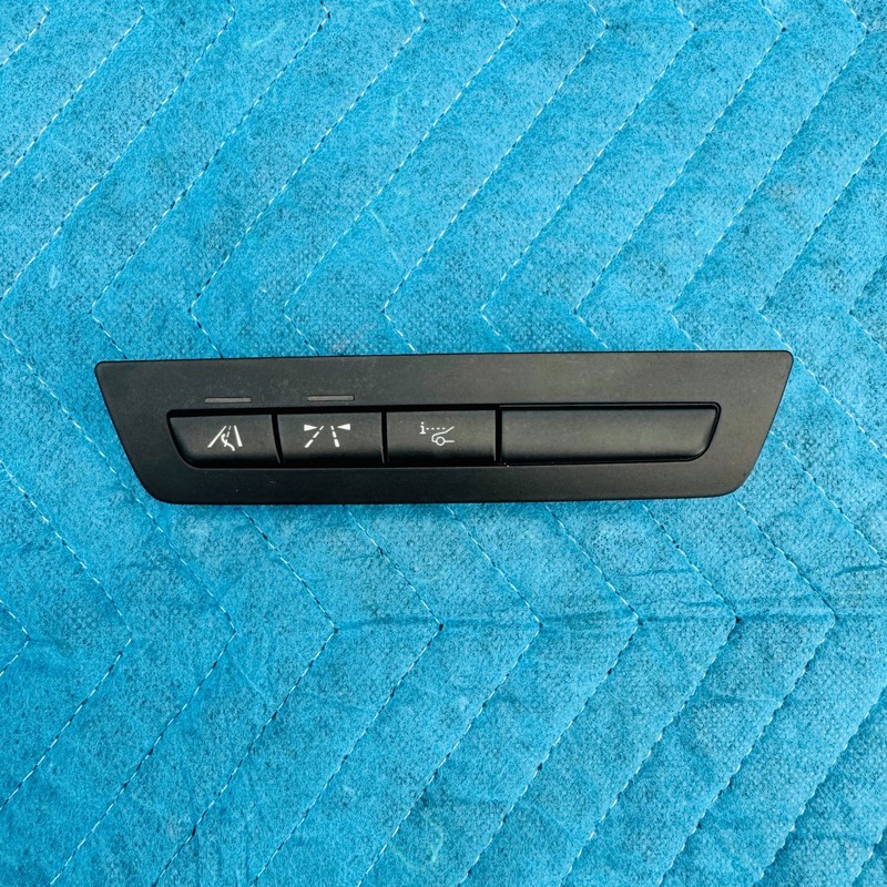 12–17 BMW 650i Control Panel Switch for DSC and Parking Sensors OEM 922004001