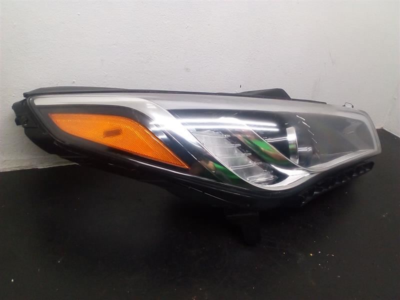 15-17 Hyundai Sonata Right Passenger Headlight Halogen OEM 92102-C2000