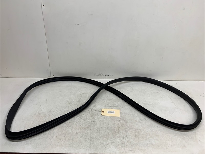2026 Tesla Model Y Door Seal Rubber Front Left 1497673-00-C 45001 S2