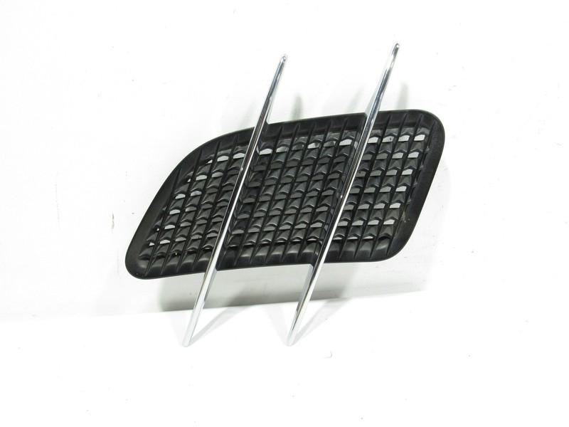 13-19 Mercedes SL550 R231 2013 Front Left Driver Hood Bonnet Air Vent Grille |