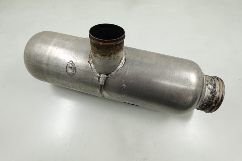 1999-2005 Yamaha XLT / XL LTD 1200 OEM Exhaust Muffler Water Box F0D-67550-03-00