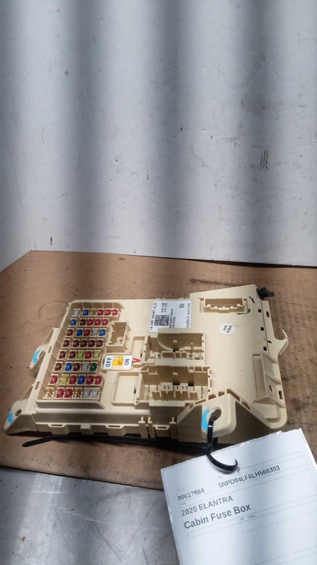 2020 Hyundai Elantra Fuse Box Blue 1010526 Used 89K Miles OEM Replacement