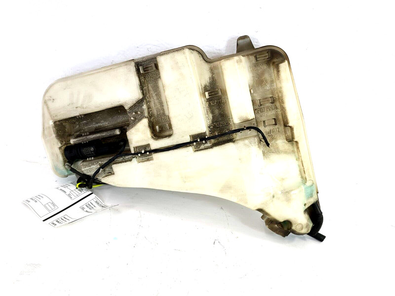 BMW 650i Windshield Washer Bottler Reservoir W/ Headlamp Washer OEM 2012-2019
