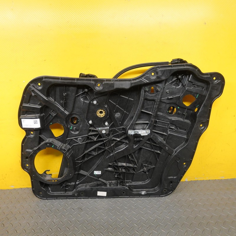 2018-2024 ALFA ROMEO STELVIO FRONT RH DOOR WINDOW REGULATOR & CARRIER 68369863AA