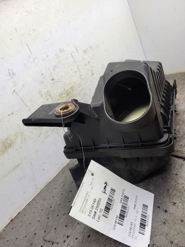 Air Cleaner 2.2L Opt L61 Fits 03-04 ION 1622237