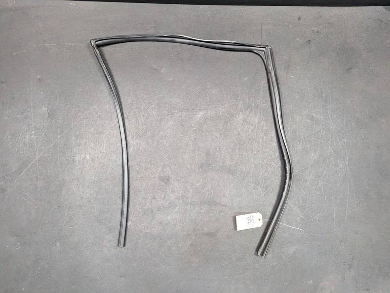 Rear Right Door Window Glass Run Channel 2021 Toyota RAV4 68142-0R051 2019 -2022