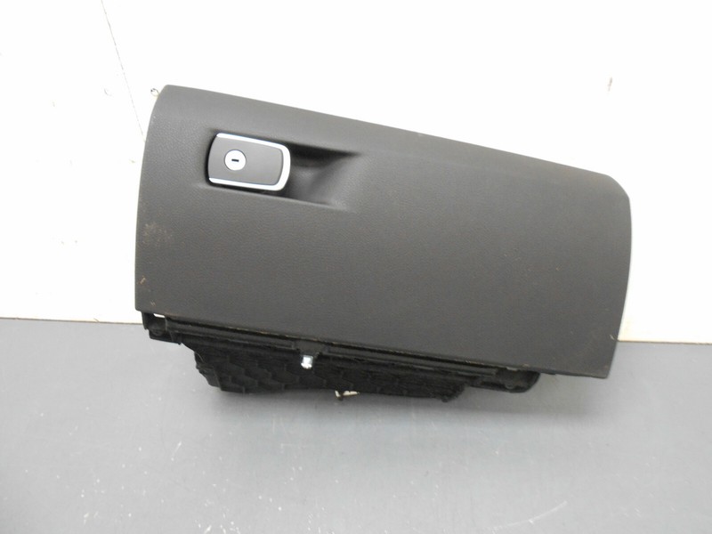 2015 14 15 16 17 18 19 BMW M4 F82 / F83 Glove Box #9342 H2