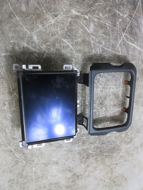2023 Jeep Wrangler JL OEM 8.4" Uconnect Touchscreen Radio 68615156