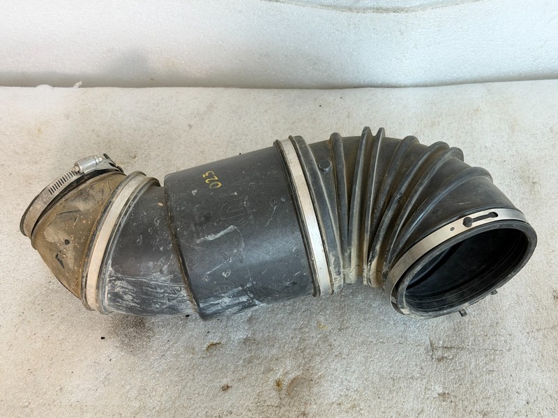 19-25 Ram 2500 3500 6.7L Air Cleaner Box Air Intake Tube Duct 68321029AA OEM
