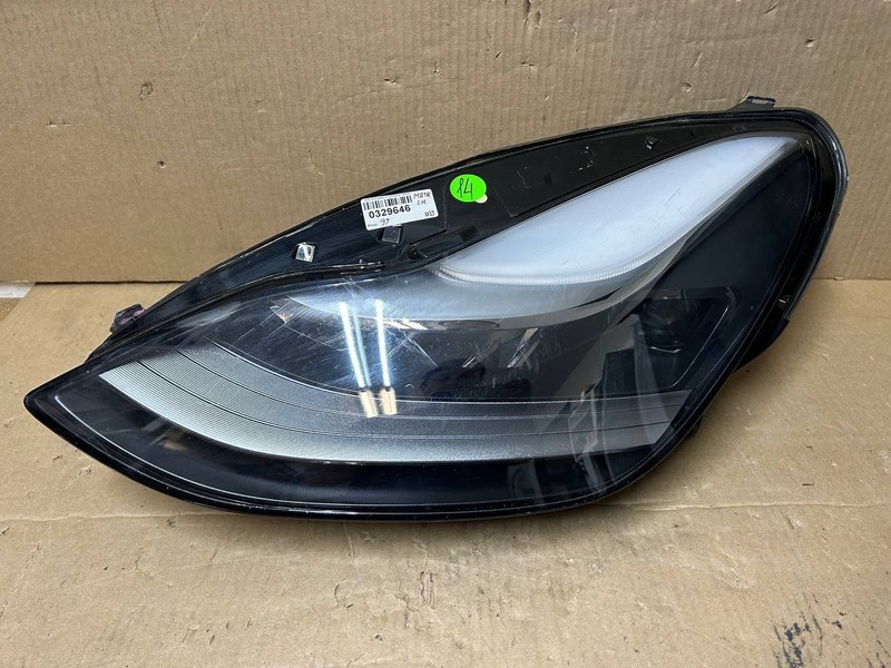 ✅ 21-23 Tesla Model 3/Y Left Driver Matrix Headlight 1514952-00-E /damaged