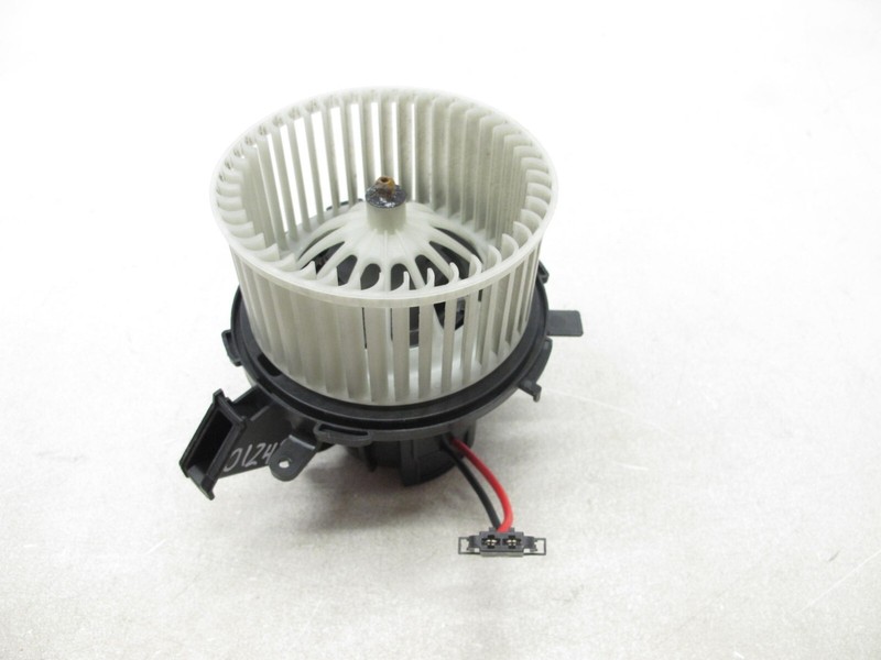 08-12 AUDI 8T A5 S5 A4 AC HEAT HEATER CLIMATE BLOWER MOTOR FAN ASSEMBLY 012425