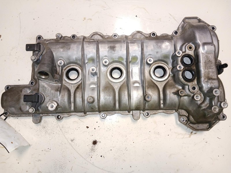 2019 GMC ACADIA passenger side Valve Cover 3.6L OEM 19