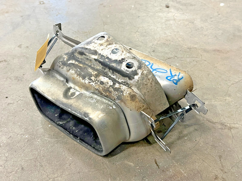 ⭐2009-2015 BMW 7-SERIES AWD REAR RIGHT EXHAUST MUFFLER TIP TAIL PIPE OEM LOT2676