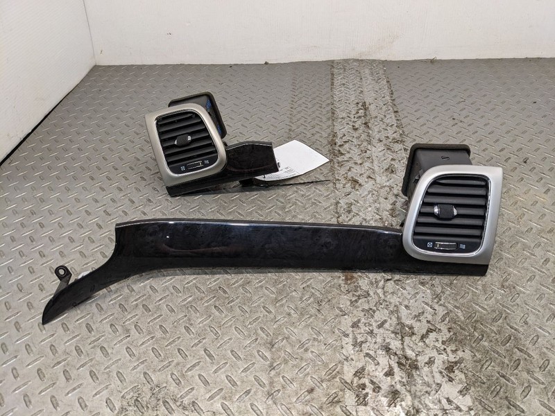 2011-2020 Jeep Grand Cherokee Dash Center Right Vent Ignition Trim Set O 1194943