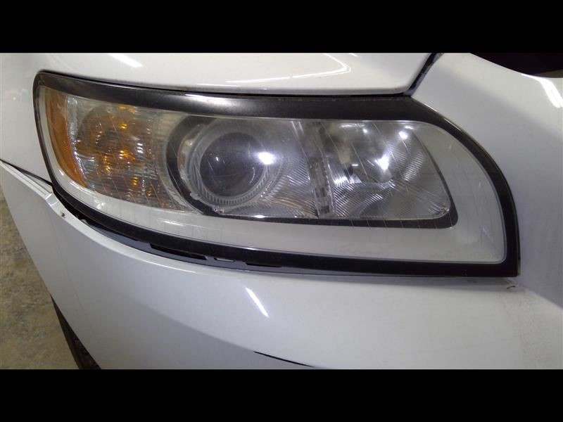 Passenger Headlight With Xenon HID Fits 08-11 VOLVO 40 SERIES 691277