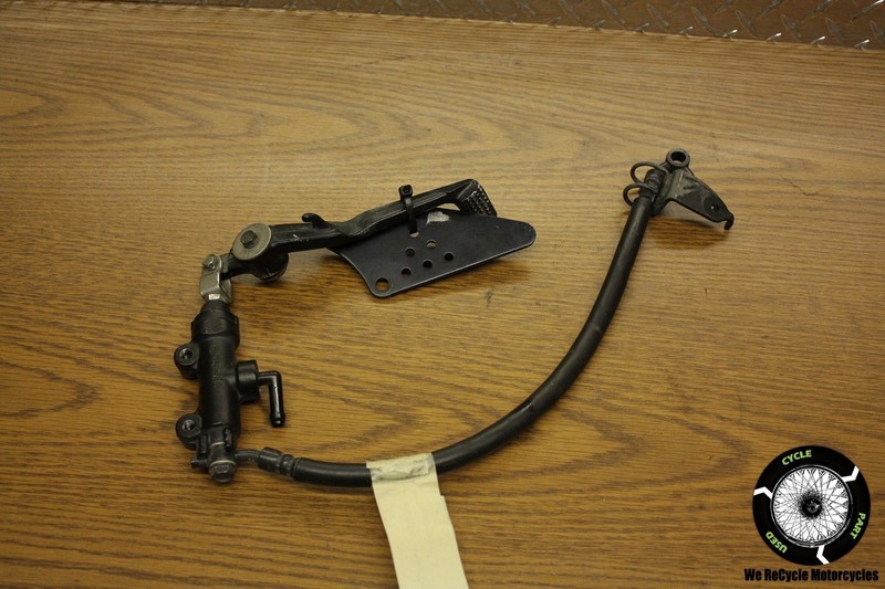 08 KAWASAKI ZX 600 P NINJA REAR BRAKE MASTER CYLINDER PEDAL LEVER ZX6R ZX600