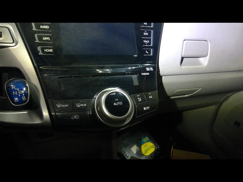 Temperature Control Prius V VIN Eu 7th And 8th Digit Fits 15-18 PRIUS 1569314