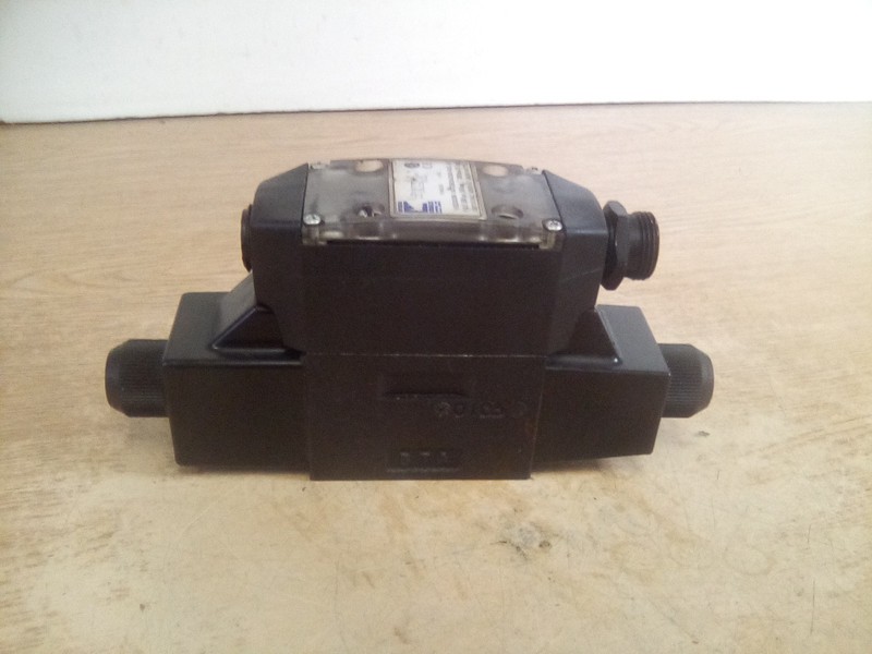 Continental Hydraulics VSD03M-1A-GB5ASW-60L-B Directional Control Valve