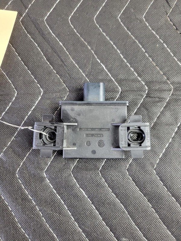 Used Oem Mercedes 0009009018 Tire Pressure TPMS Module for 2019-2023 CLA250