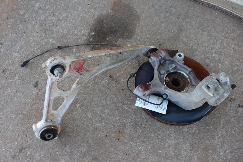 2019-2022 NISSAN ALTIMA FWD FRONT RIGHT SPINDLE KNUCKLE HUB W/ CONTROL ARM OEM