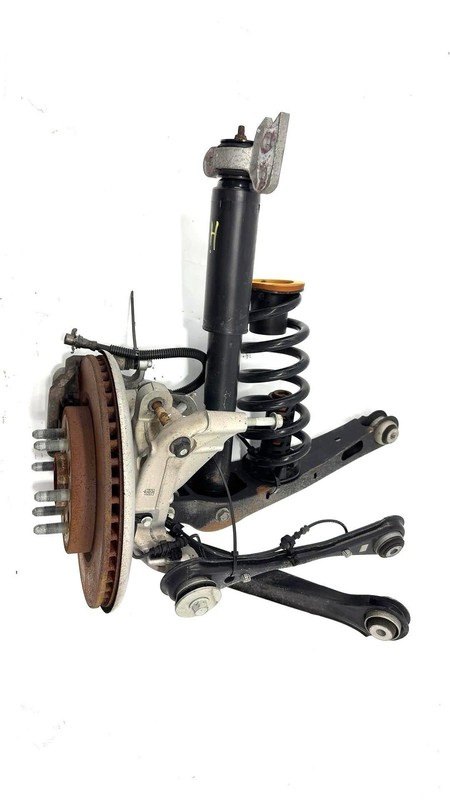 2018-2024 Chevy Traverse RH Right Rear Driver Suspension Assembly NO Crossmember