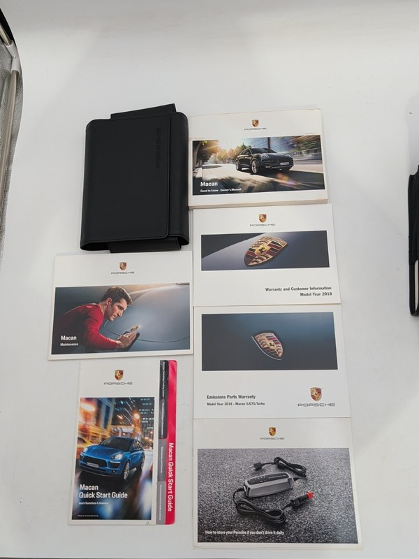 2018 PORSCHE MACAN OWNERS MANUALS GTS TURBO Original Set