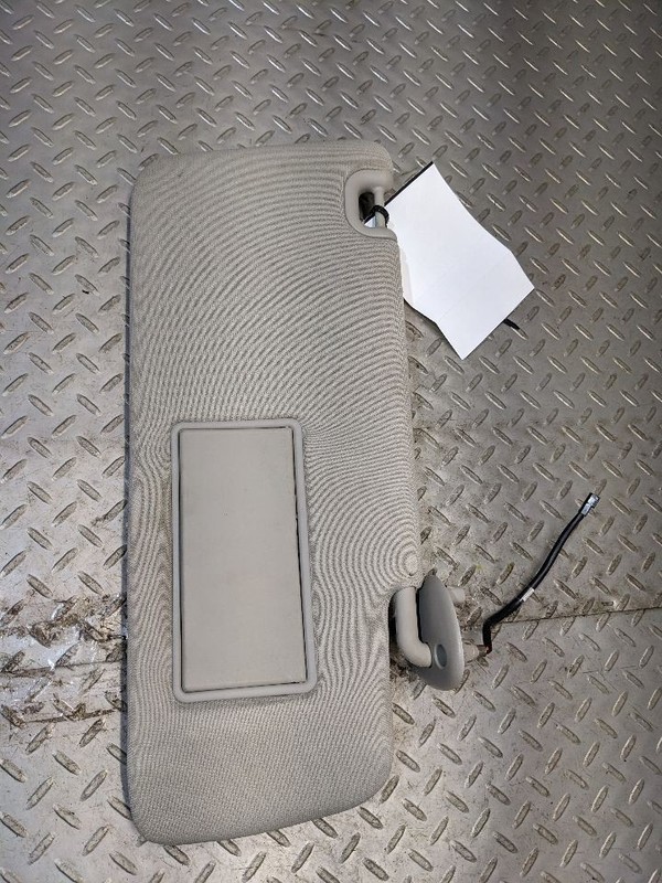 Passenger Sun Visor Classic Style Fits 15-20 DODGE 1500 PICKUP 1161221