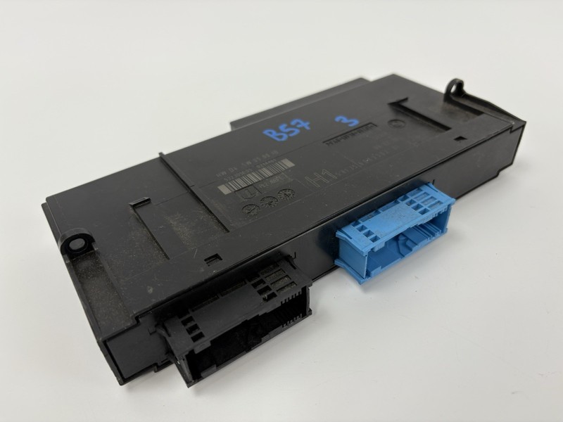 BMW E90 E91 E87 E84 Body Control Module Junction Box 61359176880 OEM