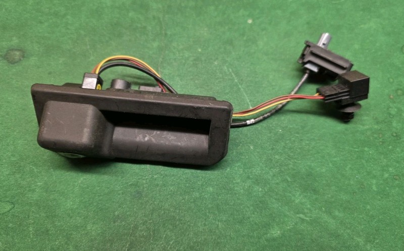 2019 - 2024 VOLKSWAGEN JETTA REAR TRUNK LID PARK CAMERA & HANDLE OEM 17A827566