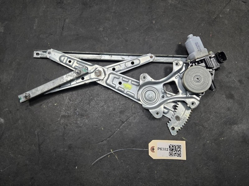 Rear Left Door Window Regulator w/ Motor 2015 Nissan Altima 82731-3TA2A 13-18