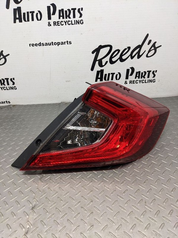 Passenger Tail Light Sedan Quarter Mounted Fits 16-21 CIVIC 1153453