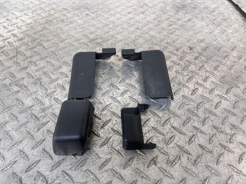 03-07 Hummer H2 LH Left Driver Front Power Seat Track Cover Cap Set Black