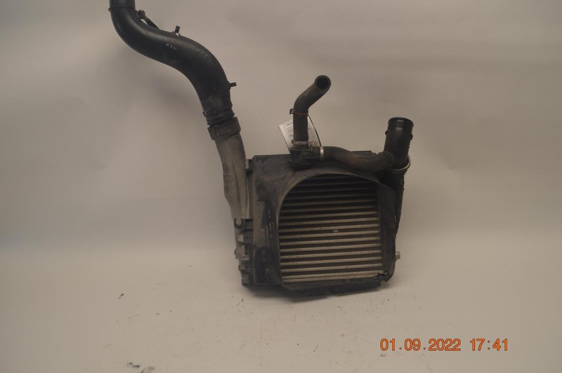 2008-2010 PORSCHE CAYENNE 4.8L LEFT TURBO ENGINE COOLING INTERCOOLER W/ PIPE OEM